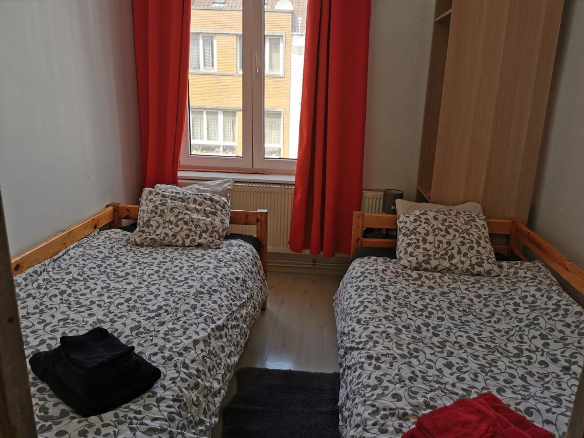 Ostend Backpackers Lodge Экстерьер фото
